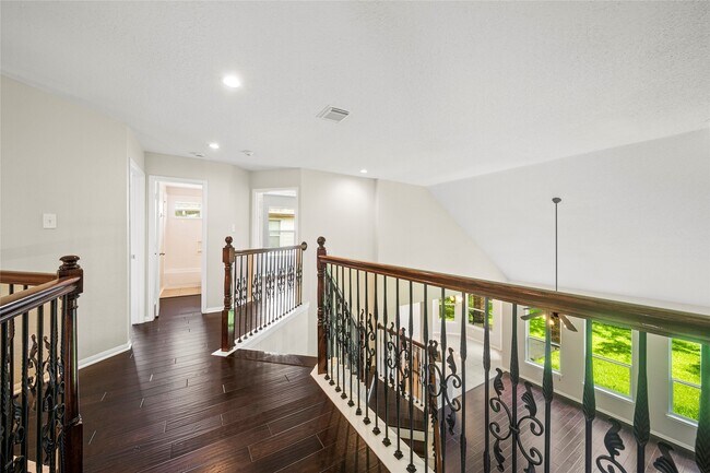 Building Photo - 8306 Golden Harbor