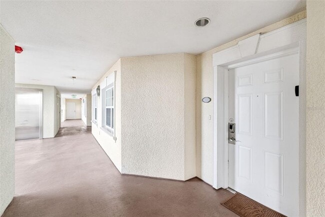 Building Photo - 7612 Sandy Ridge Dr