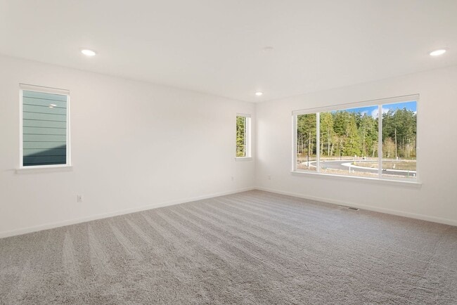 Building Photo - Newer Construction