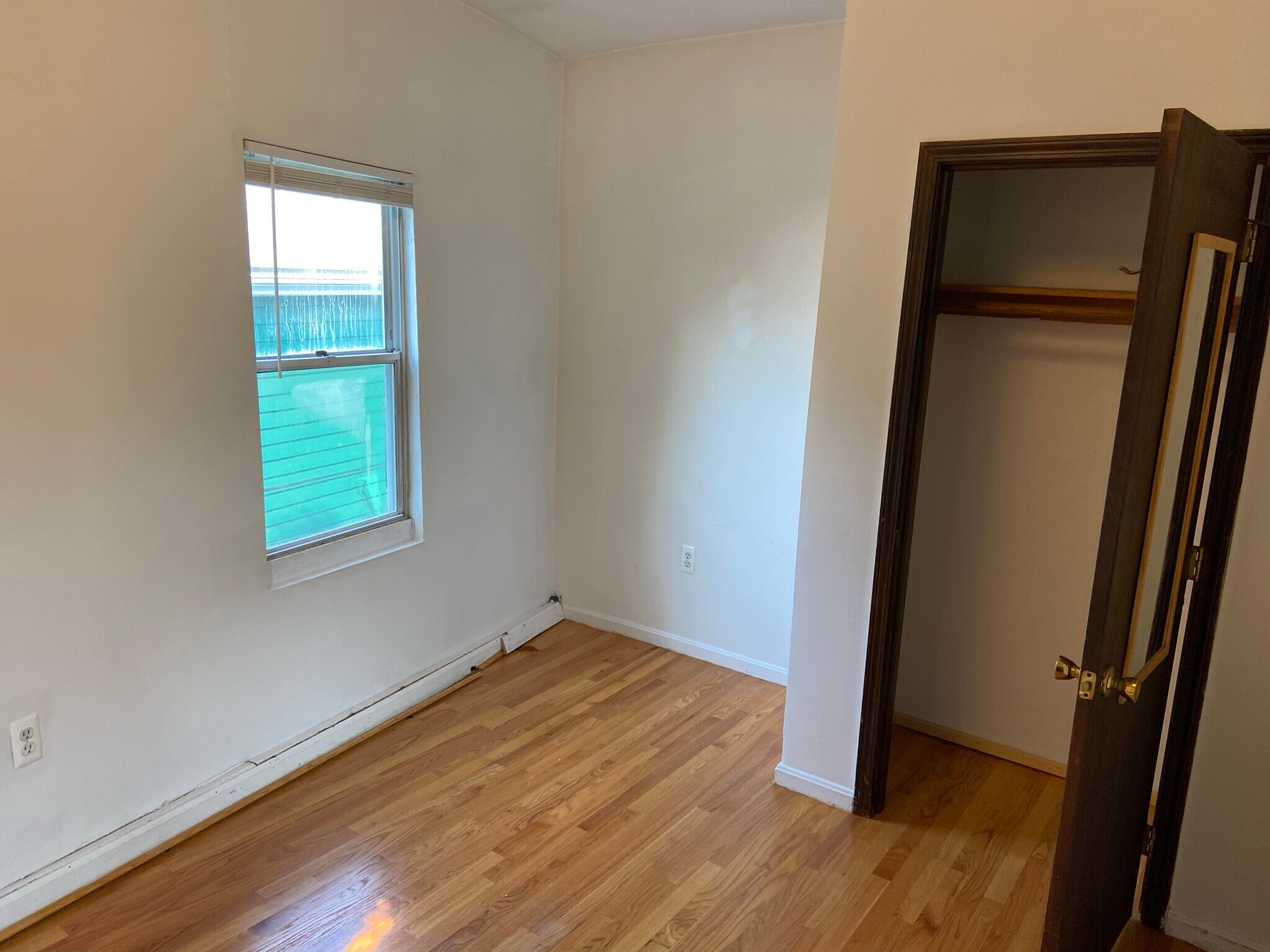 Building Photo - 8 Shepard St