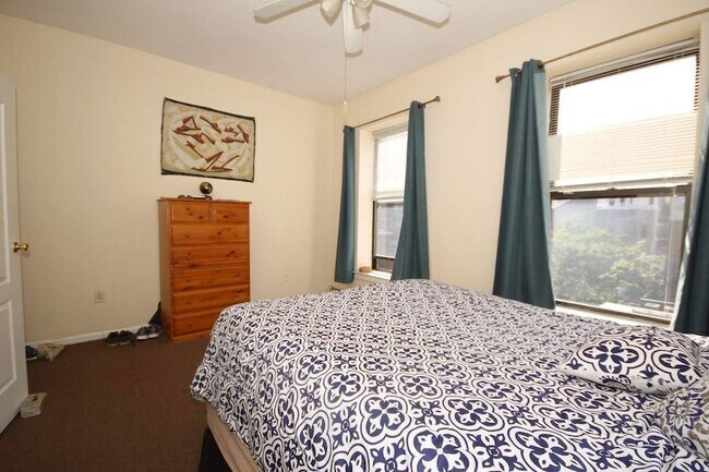 Building Photo - 2012 5th Ave