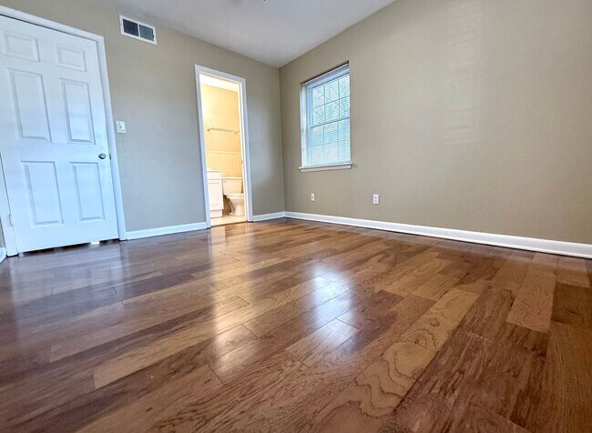 Building Photo - Updated 3BD 1.5BA Home Located in Belle Isle Area!!