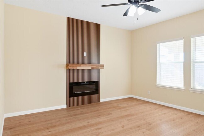Building Photo - 3331 Clayton Terrace Dr
