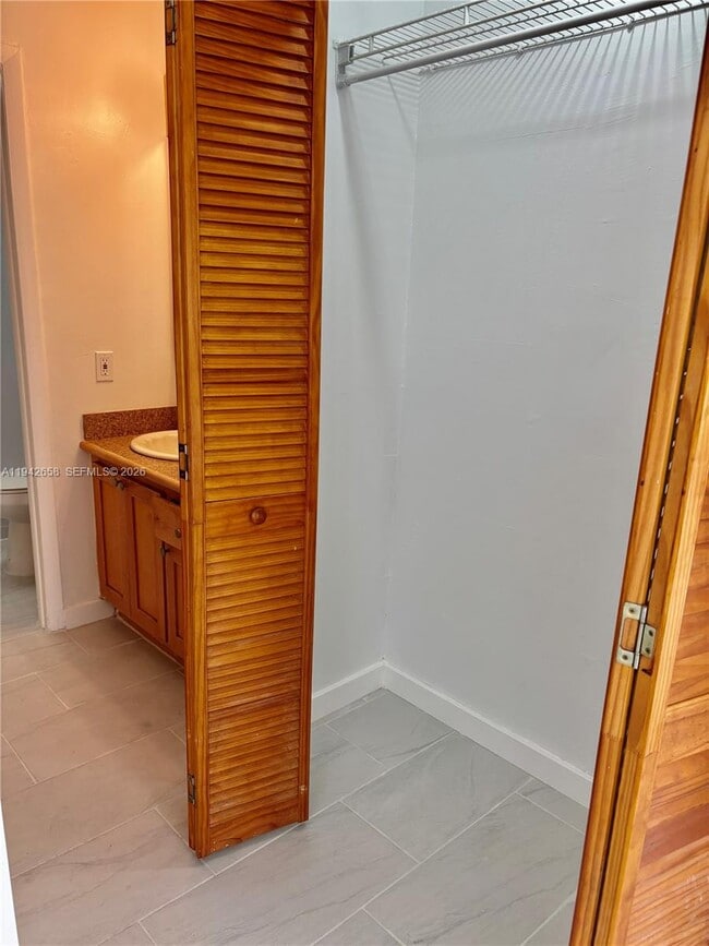 Building Photo - 3181 SW 13th St