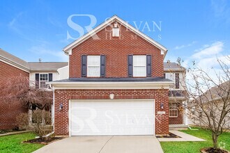 Building Photo - This stunning home is waiting for you!