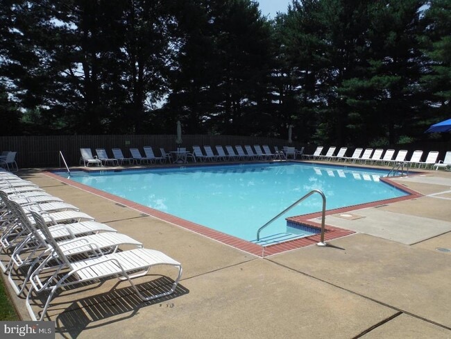 Building Photo - 101 Greenridge Cir