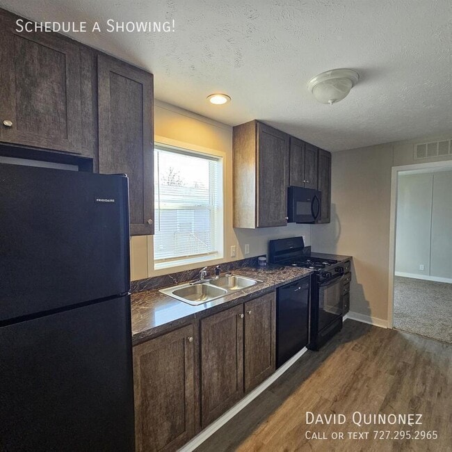 Building Photo - 5603 Kelso-