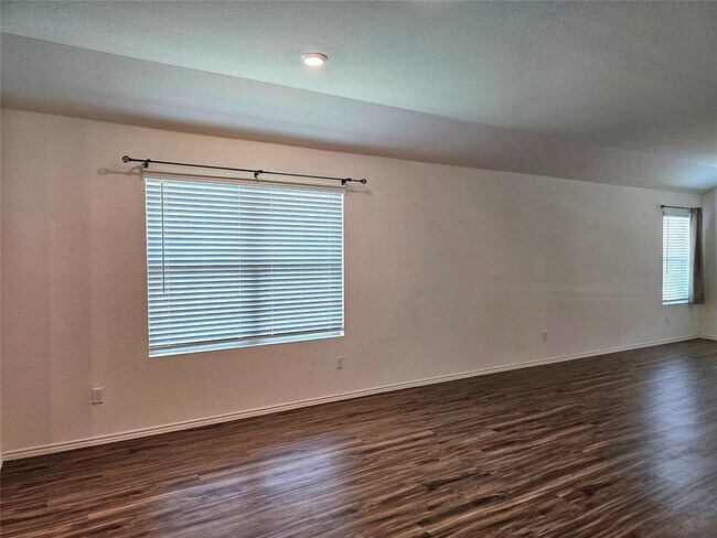 Building Photo - 21408 Bird Wing Dr