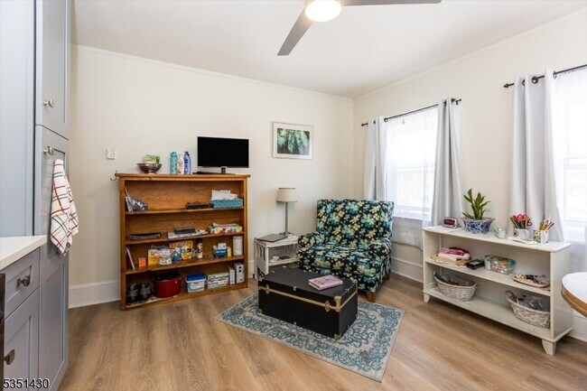 Building Photo - 6 Boyden Pkwy S