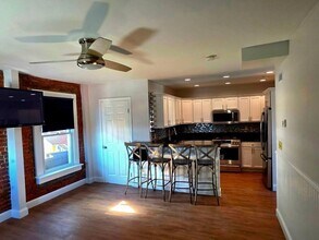 Building Photo - 44 Union St