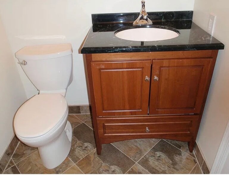 Building Photo - 1331 Chetworth Ct