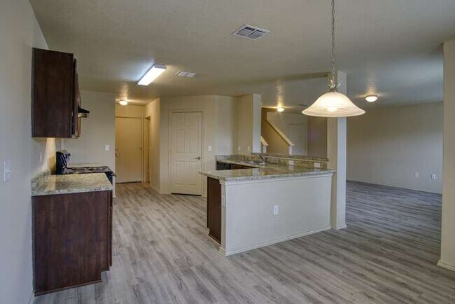 Building Photo - Enclave at Northeast Crossing - 7615 Millc...