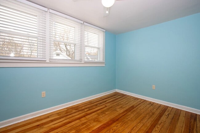 Building Photo - 809 Gasche St