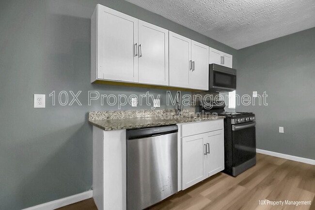 Building Photo - 2918 Azelda St