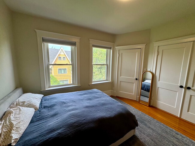 Building Photo - 176 Naples Rd