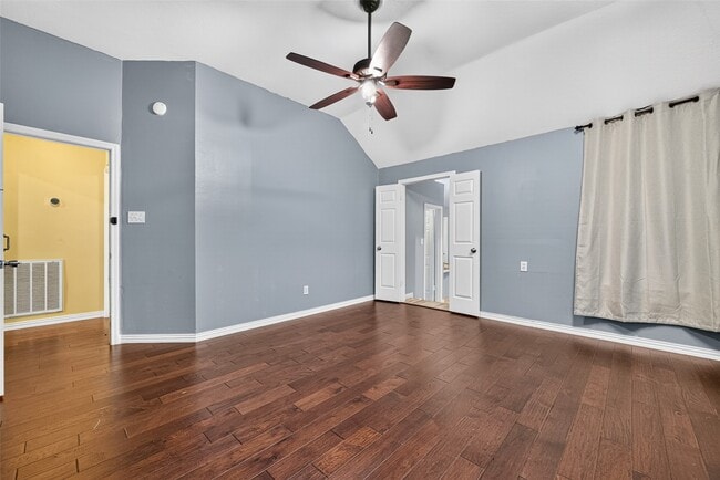 Building Photo - 6311 Drake Elm Dr