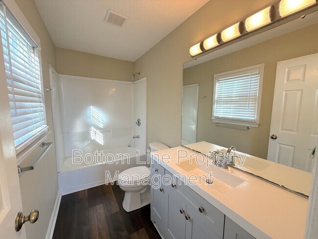 Building Photo - 6401 Currywood Pl