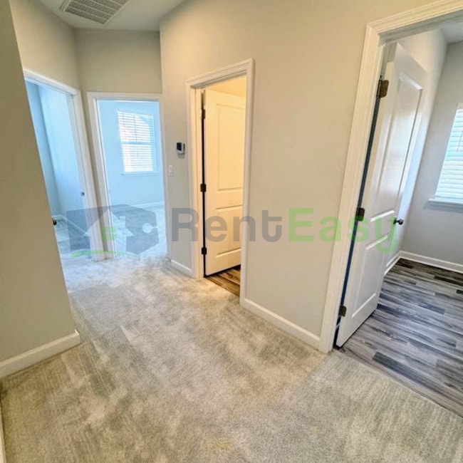 Building Photo - 2005 Laycock Ln