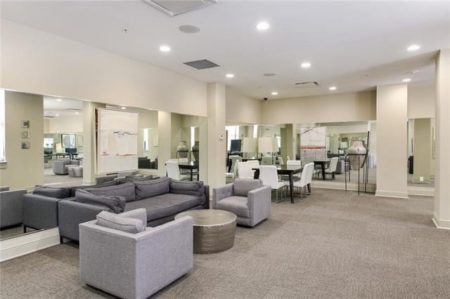 Building Photo - Beautiful 1 Bedroom Apartment Downtown