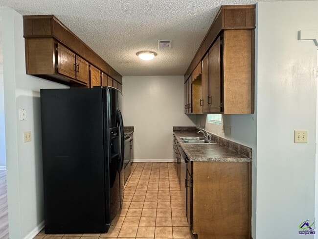 Building Photo - 120 Springwood Dr