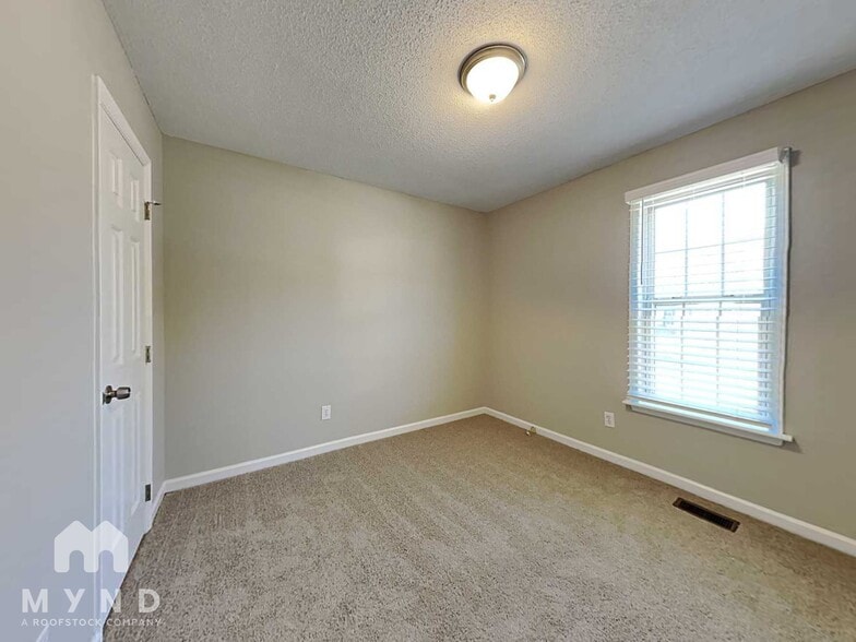 Building Photo - 4021 Rockside Hills Dr