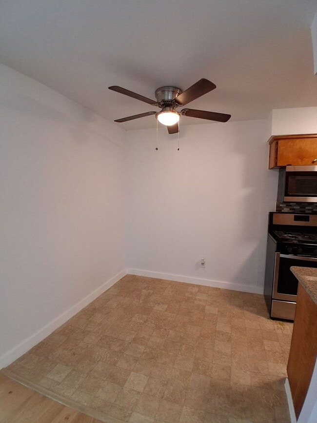 Building Photo - MOVE-IN SPECIAL: HALF OFF THE 1ST MONTH'S RENT – Beautifully Updated 2 Bedroom, 1 Bathroom Condo!