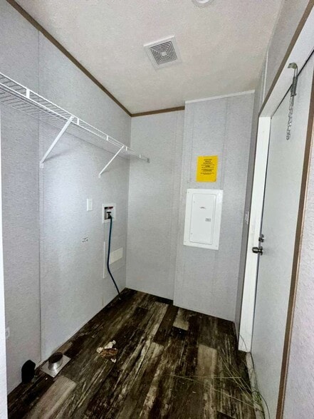 Building Photo - 22602 Val Verde Rd