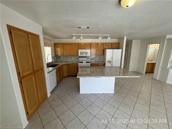 Building Photo - 10229 Abano Ct