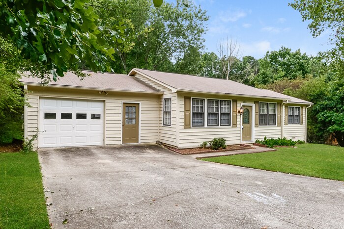 Building Photo - 1311 Sunsweet Dr NE