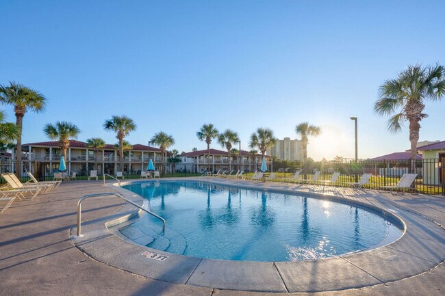 Building Photo - 17462 Front Beach Rd