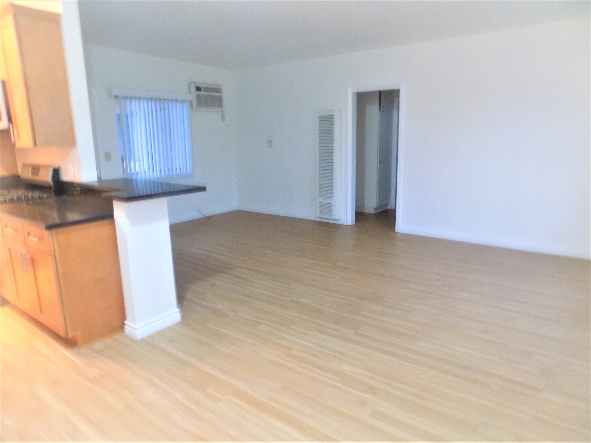 Building Photo - 129 W Chevy Chase Dr