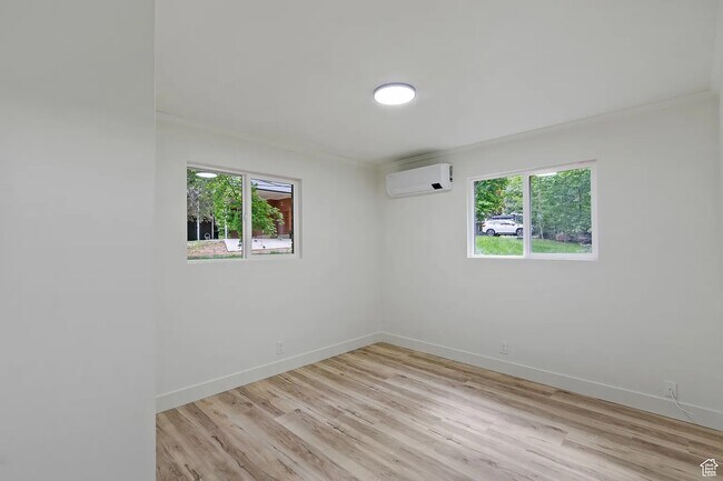 Building Photo - 208 Ogden Canyon Rd