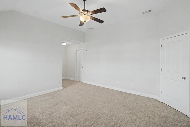 Building Photo - 157 Hamlet Ct