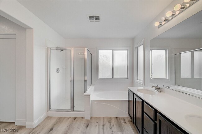 Building Photo - 9893 Canyon Peak Dr