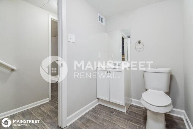 Building Photo - 4663 GREENBRIAR Trail SW, Atlanta, GA 30331