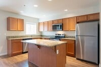 Building Photo - Modern 3 bedroom Townhomes with Garage