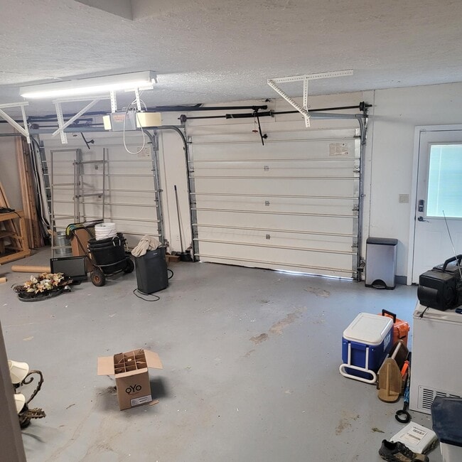 Building Photo - 6140 Marysville Rd