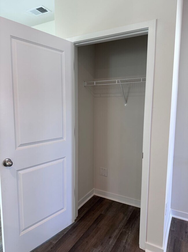 Building Photo - Brand-New  5-Bedroom Home in the Hamptons at Hickory with Modern Upgrades and Move-In Ready Comfort