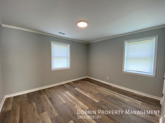 Building Photo - 1705 Tyler St