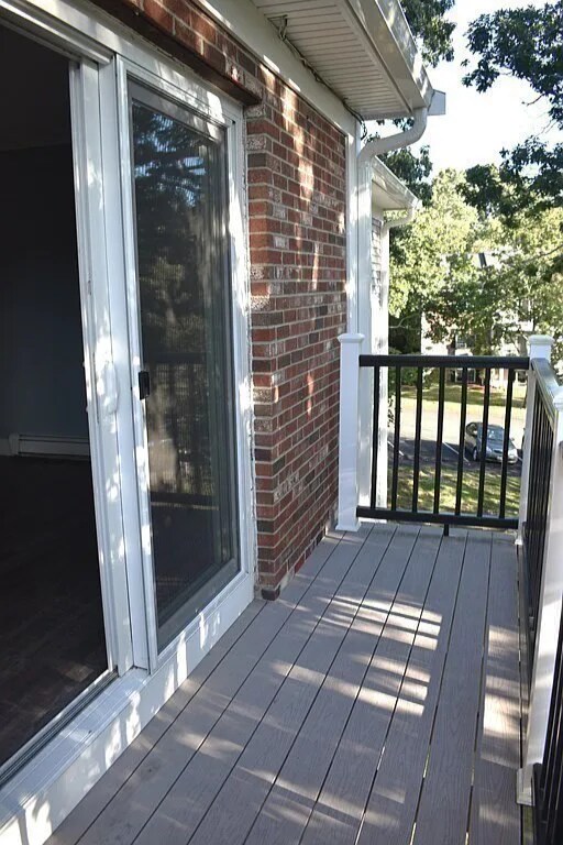 Building Photo - 19 Chapel Hill Dr