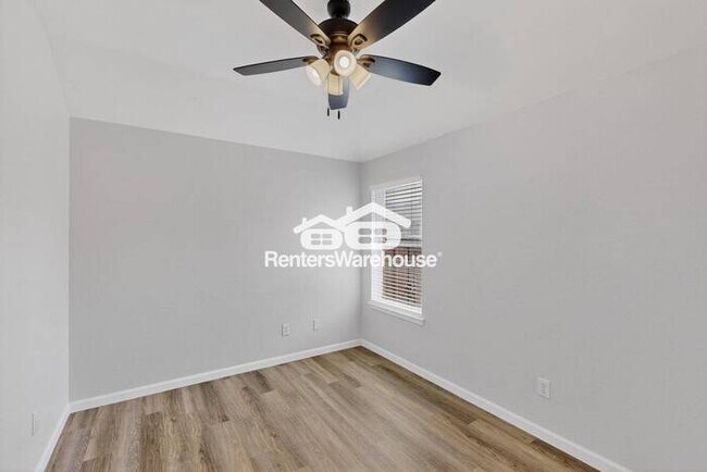 Building Photo - Corner Lot Completely Refreshed Little Elm...