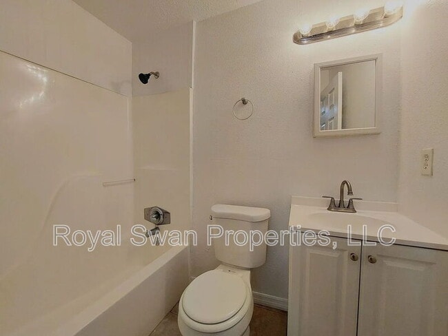 Building Photo - 192 Rebecca Ln