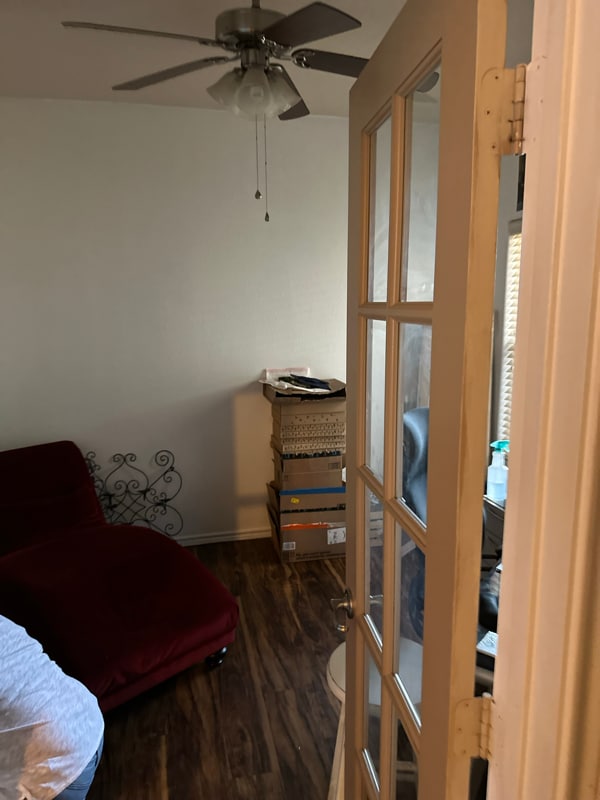 Building Photo - 608 Poncho Ln