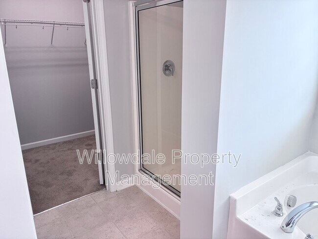 Building Photo - 2432 Lambton Wood Dr