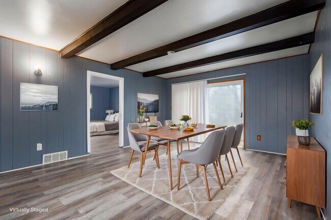 Building Photo - 19435 McCormick St