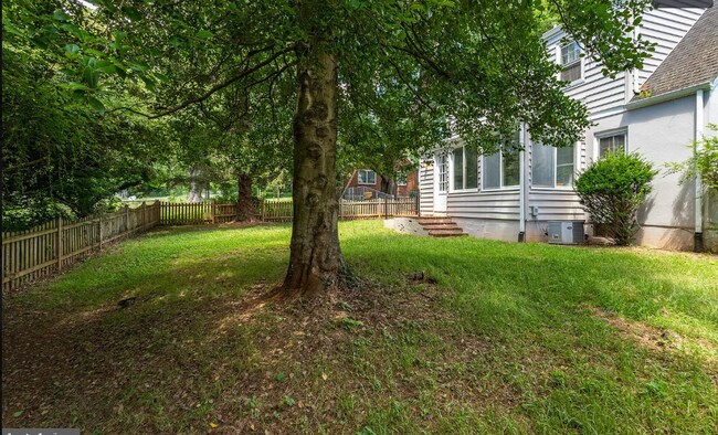 Building Photo - 18 Rappahannock St