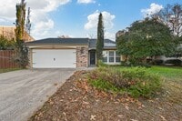 Building Photo - 3 Bedroom, 2.5 Bath Home in Flower Mound