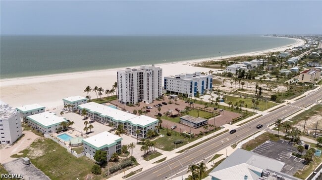 Building Photo - 6500 Estero Blvd