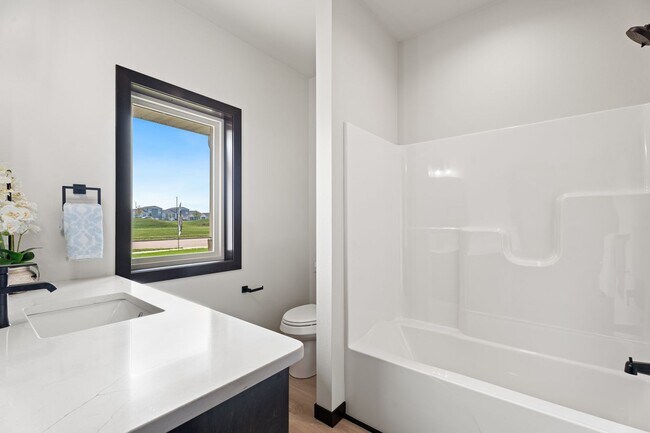 Building Photo - New Townhome For Rent