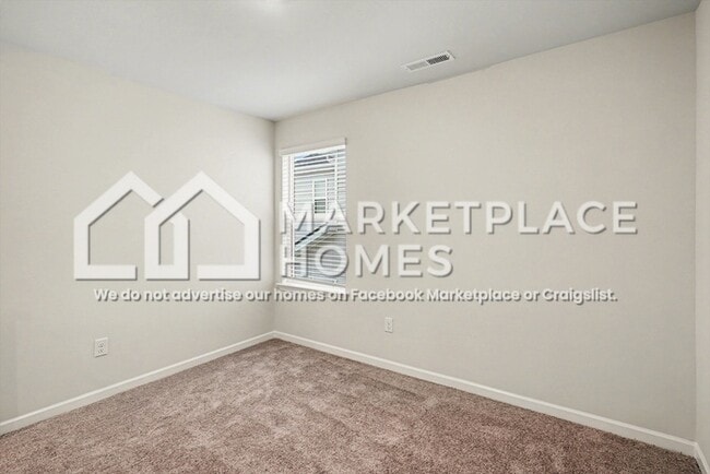 Building Photo - 2047 Lala Loop